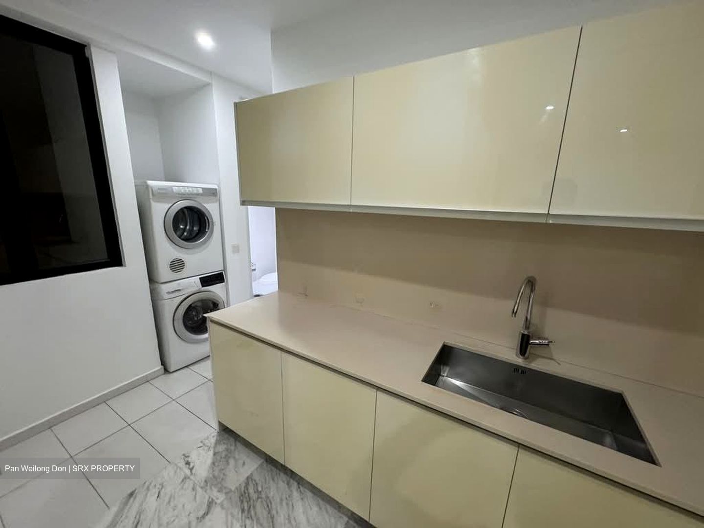 Viva (D11), Condominium #558583661